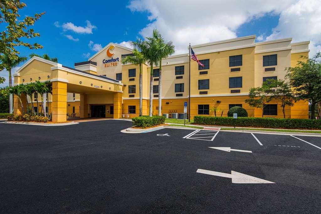 Comfort Suites Vero Beach I-95 Exterior photo