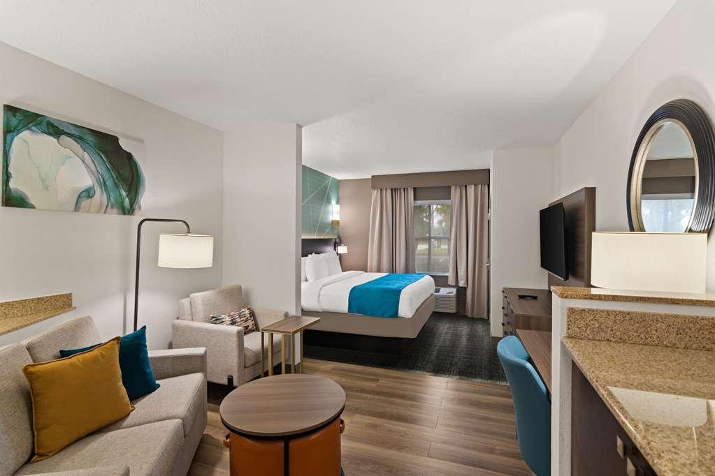 Comfort Suites Vero Beach I-95 Room photo